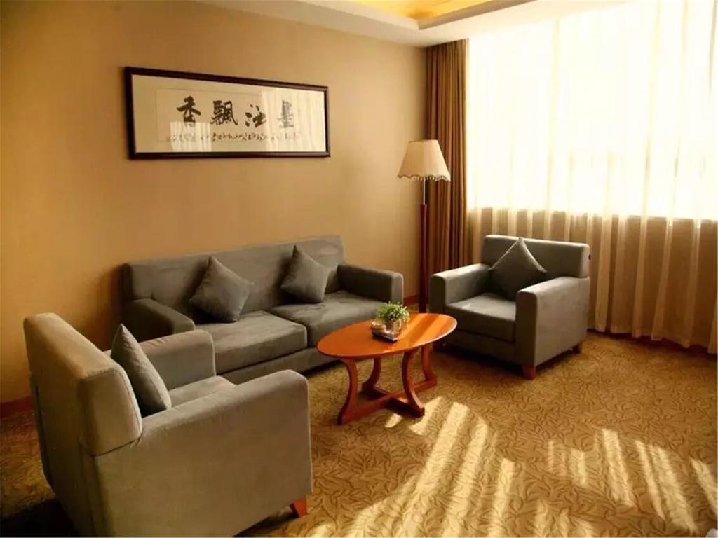 Dalian Bolt Hotel Экстерьер фото